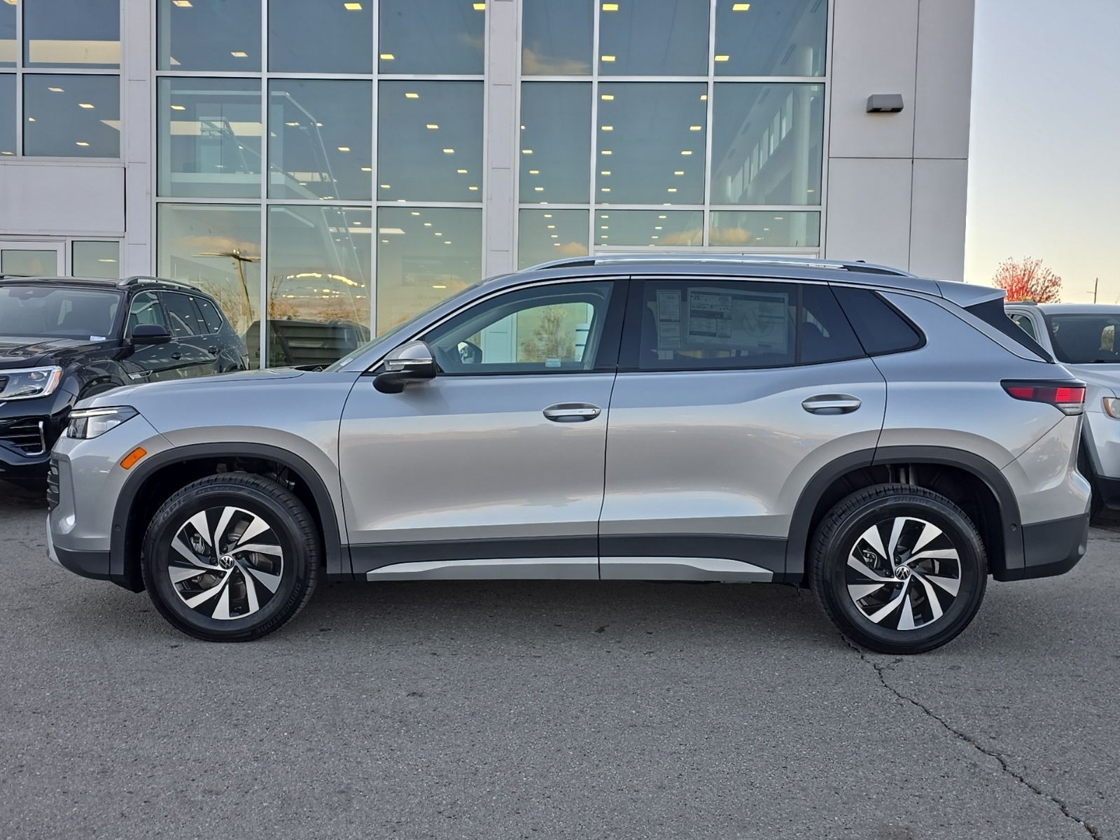 new 2026 Volkswagen Tiguan car, priced at $34,378