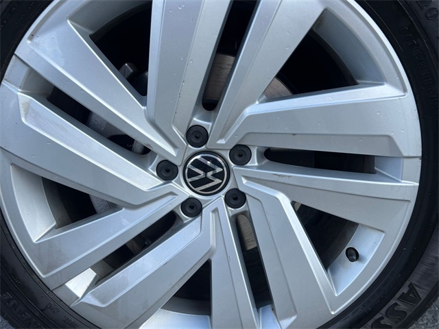 used 2022 Volkswagen Atlas Cross Sport car, priced at $23,811