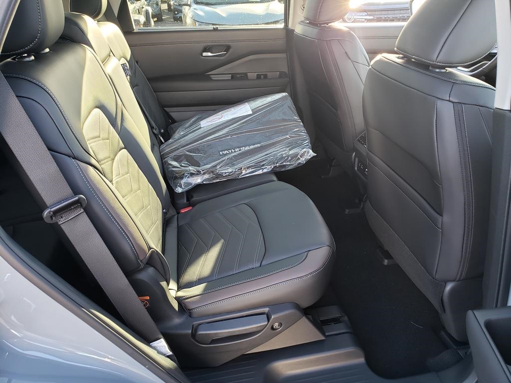 new 2025 Nissan Pathfinder car, priced at $46,496