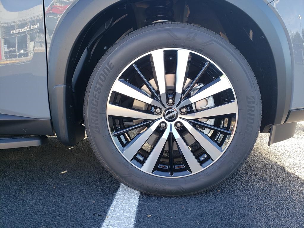 new 2025 Nissan Pathfinder car, priced at $46,496