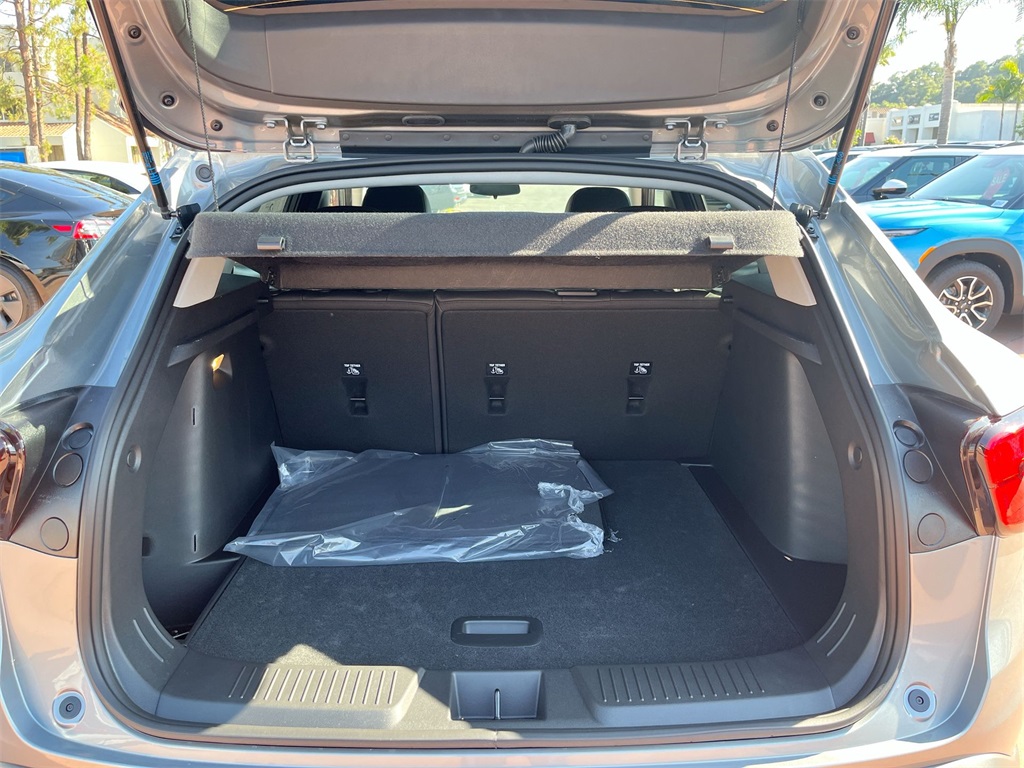 new 2025 Chevrolet Trax car, priced at $23,342