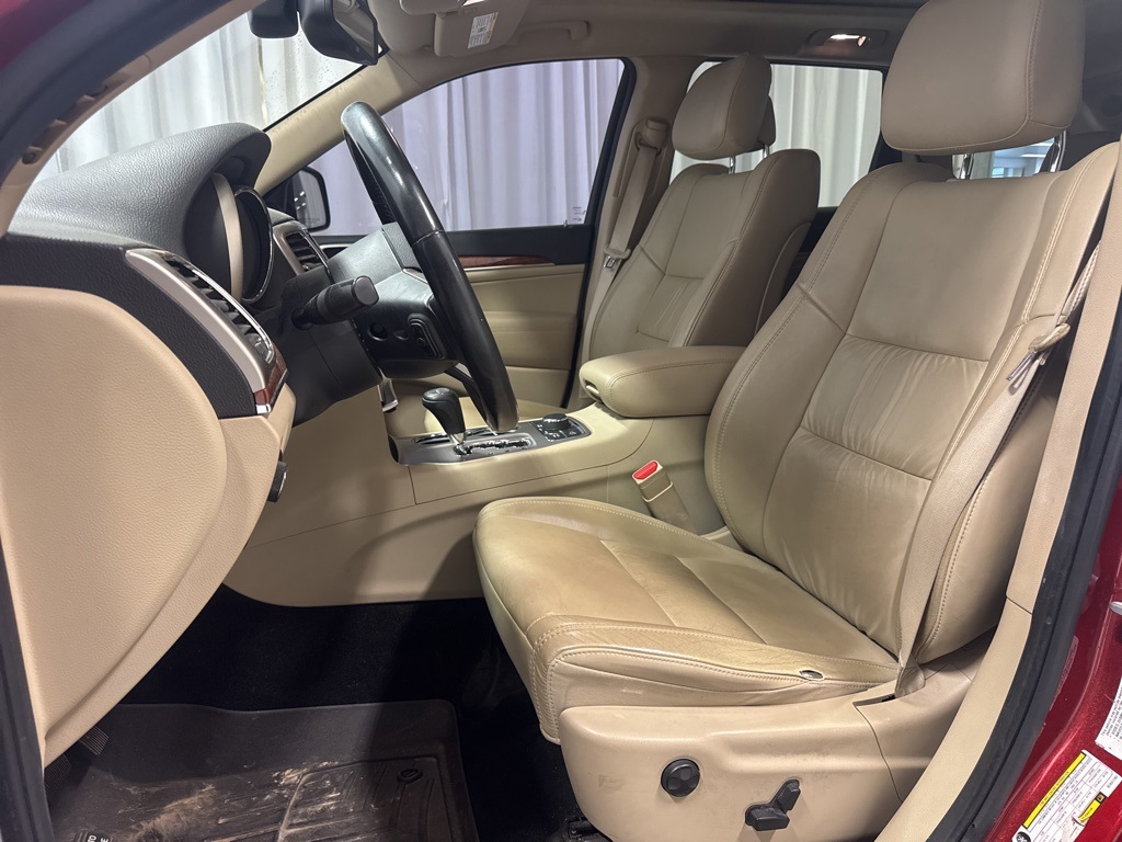 used 2011 Jeep Grand Cherokee car, priced at $9,000