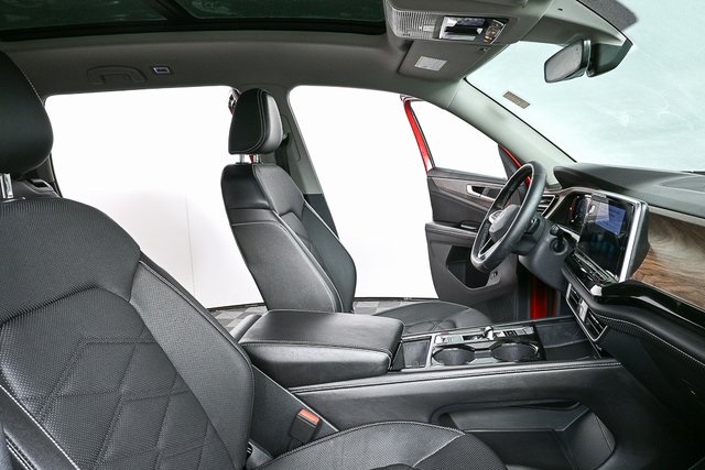 used 2024 Volkswagen Atlas car, priced at $39,900