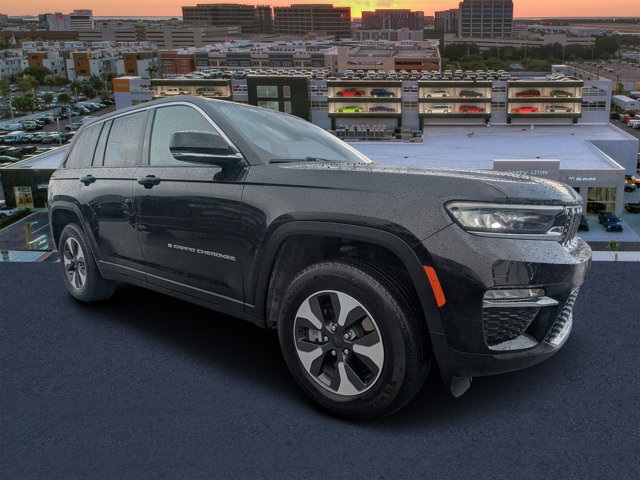 used 2024 Jeep Grand Cherokee car, priced at $25,438