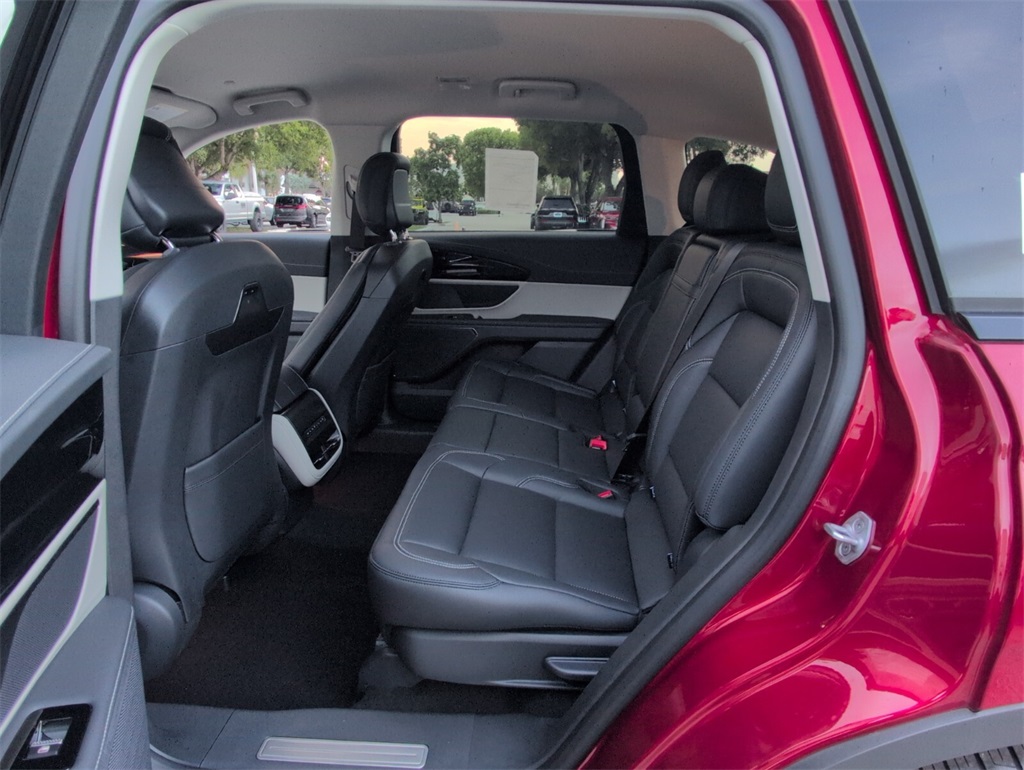 new 2025 Lincoln Nautilus car, priced at $54,514