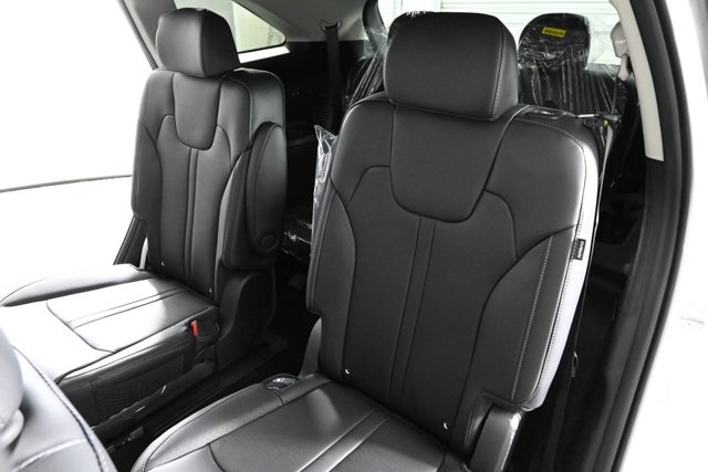new 2025 Kia Sorento Hybrid car, priced at $39,636