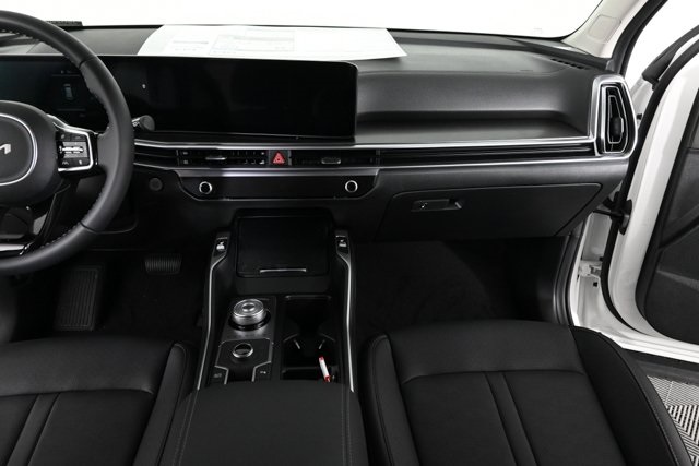 new 2025 Kia Sorento Hybrid car, priced at $39,636