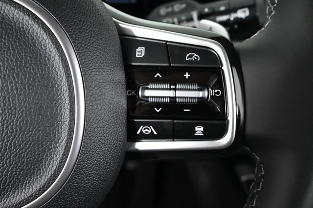 new 2025 Kia Sorento Hybrid car, priced at $39,636