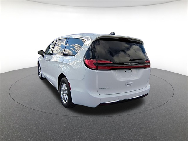 new 2026 Chrysler Pacifica car, priced at $40,693