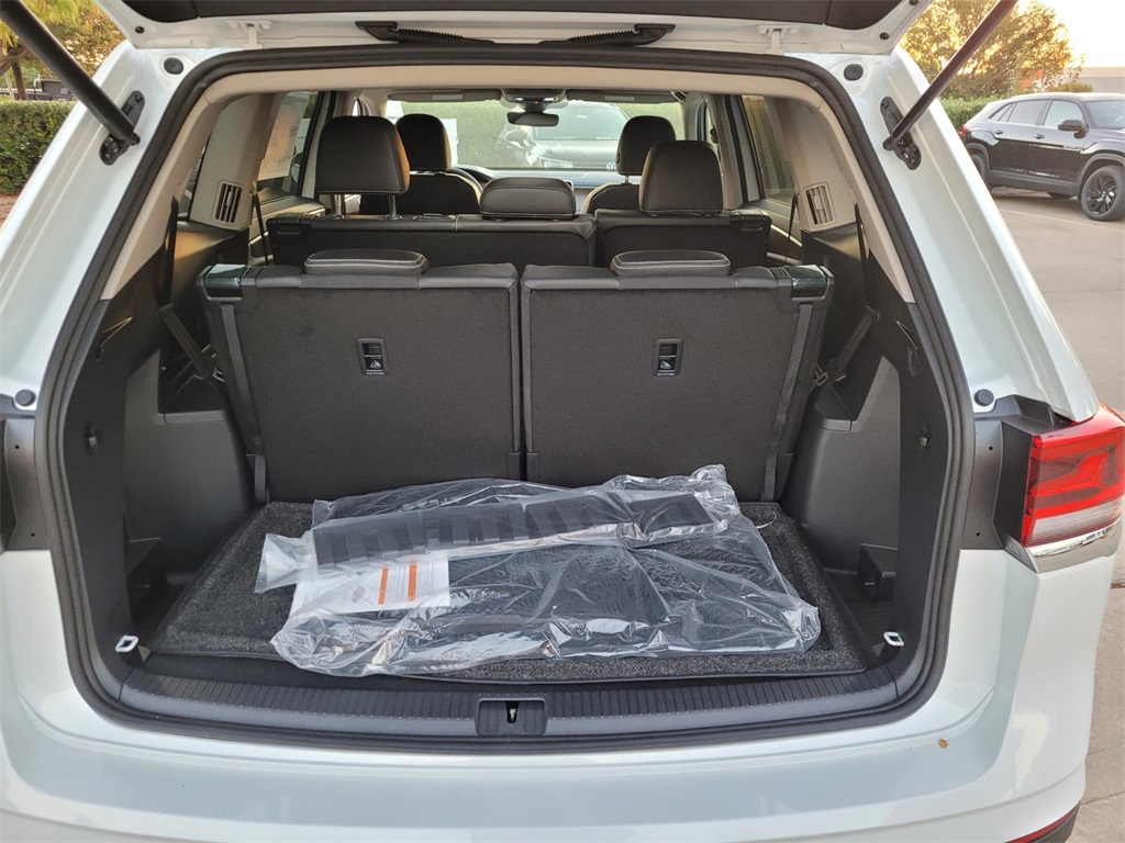 new 2026 Volkswagen Atlas car, priced at $37,973