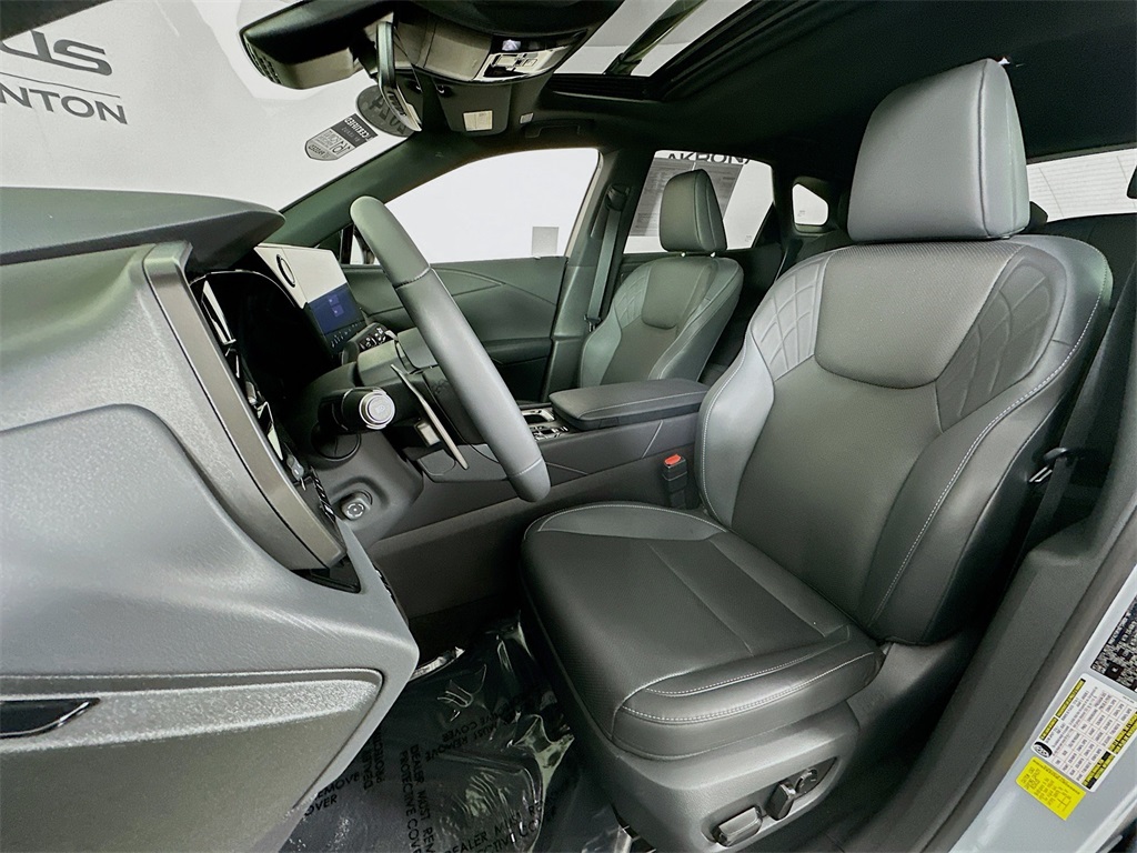 used 2024 Lexus RX car, priced at $54,990