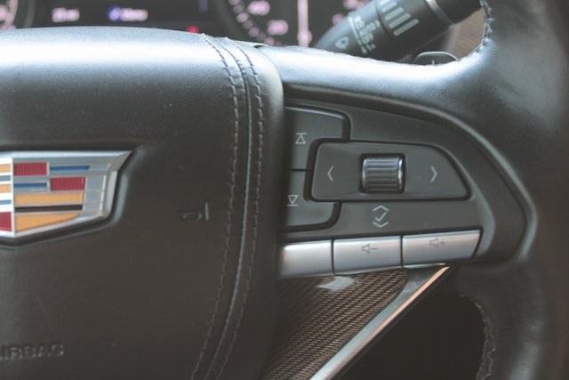 used 2024 Cadillac XT6 car, priced at $46,545