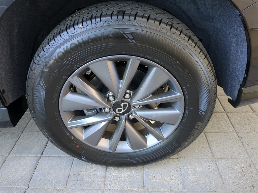 new 2025 INFINITI QX80 car, priced at $73,445