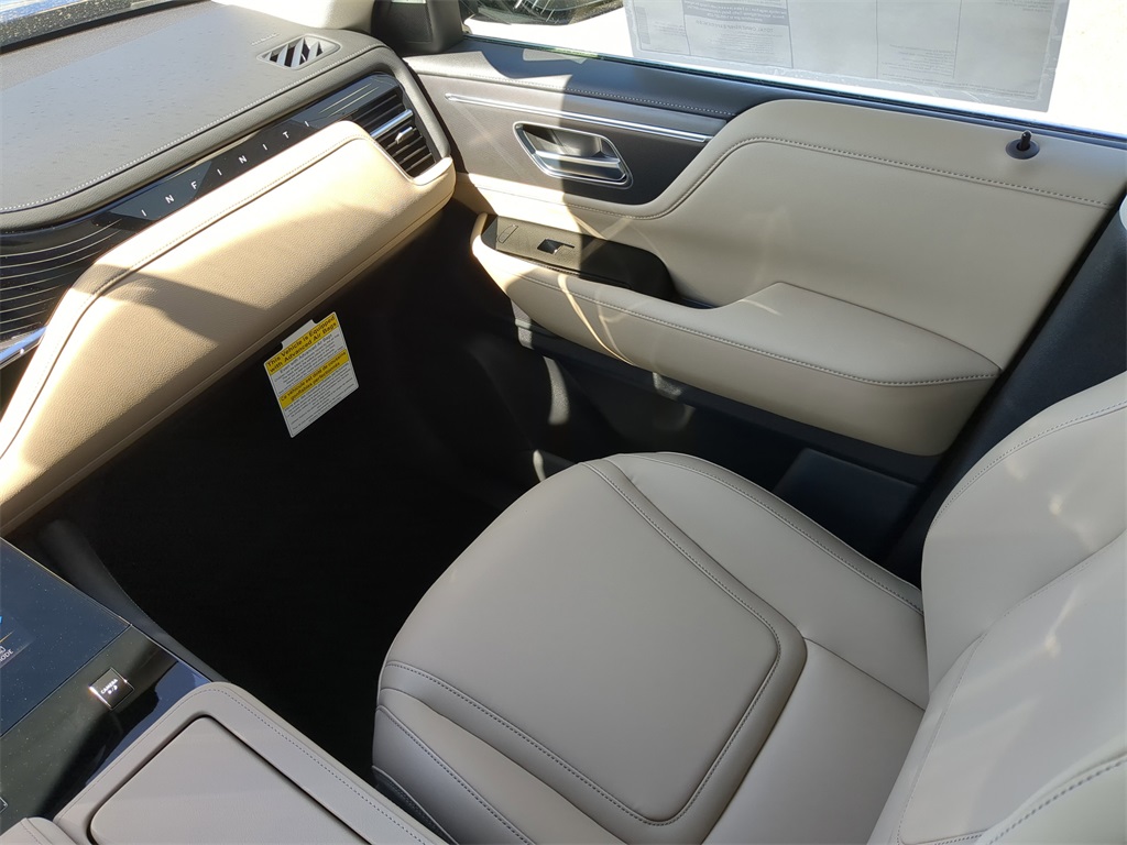 new 2025 INFINITI QX80 car, priced at $73,445