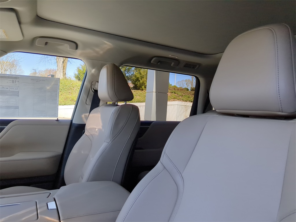 new 2025 INFINITI QX80 car, priced at $73,445