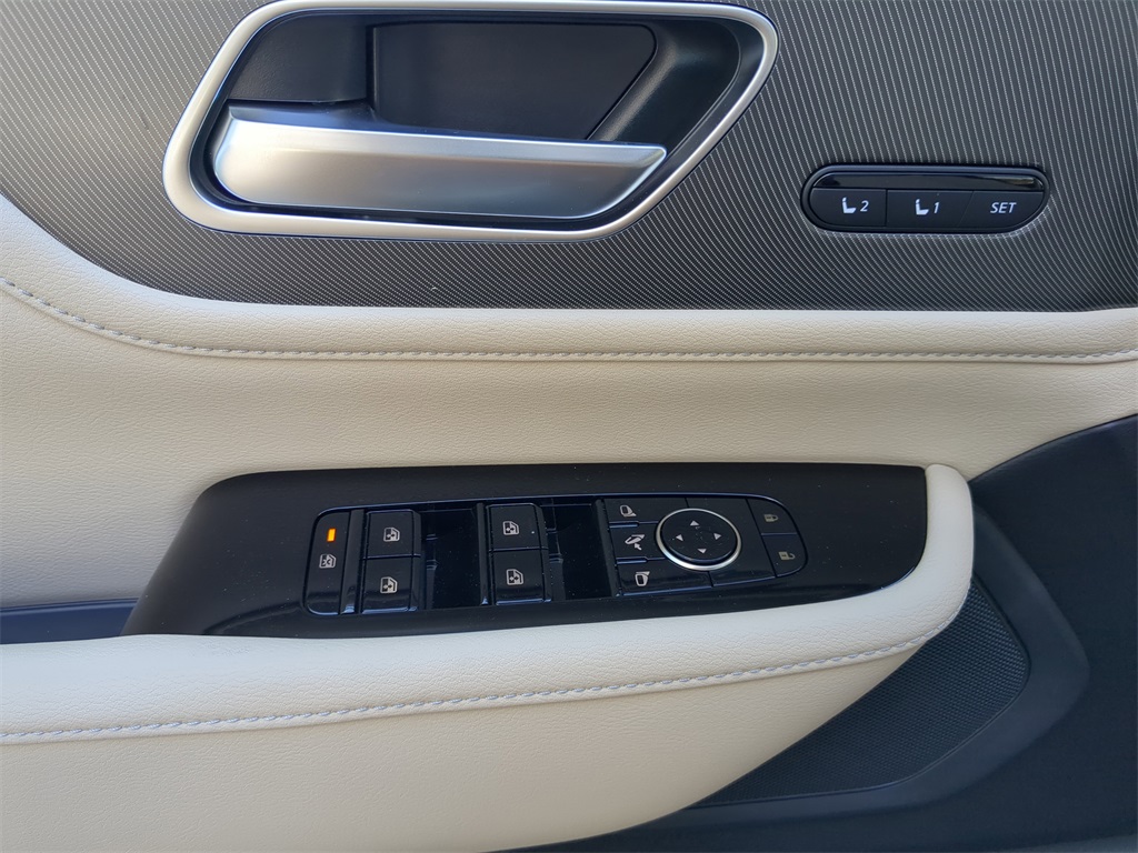 new 2025 INFINITI QX80 car, priced at $73,445
