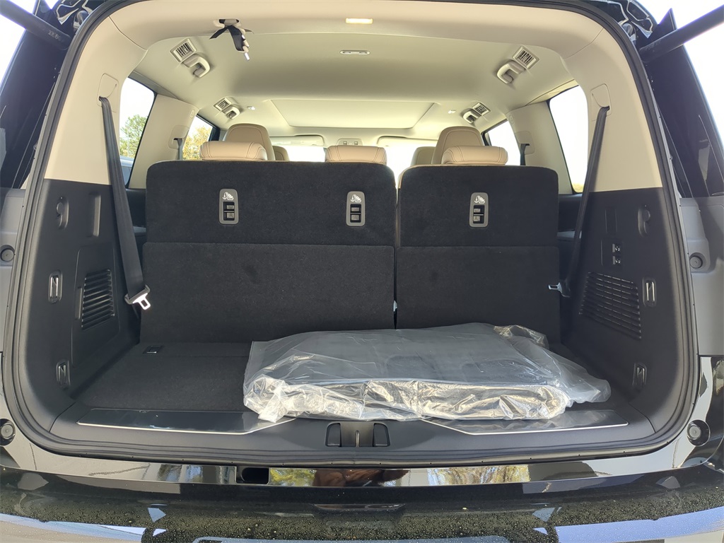 new 2025 INFINITI QX80 car, priced at $73,445