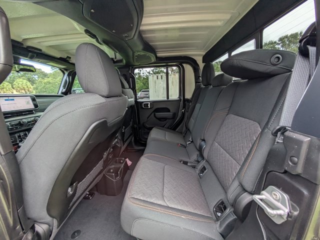 new 2025 Jeep Gladiator car, priced at $41,535