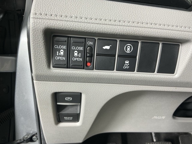 used 2024 Honda Odyssey car, priced at $35,991