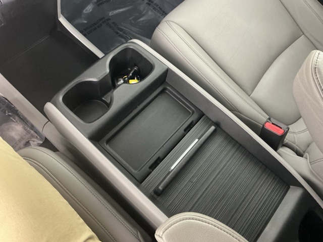 used 2024 Honda Odyssey car, priced at $35,991