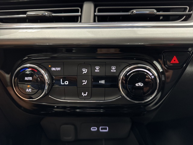 new 2025 Chevrolet Trax car, priced at $24,490