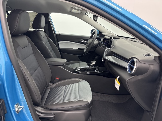 new 2025 Chevrolet Trax car, priced at $24,490