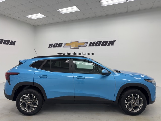 new 2025 Chevrolet Trax car, priced at $24,490