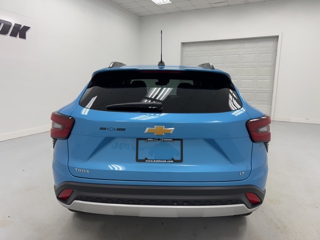new 2025 Chevrolet Trax car, priced at $24,490