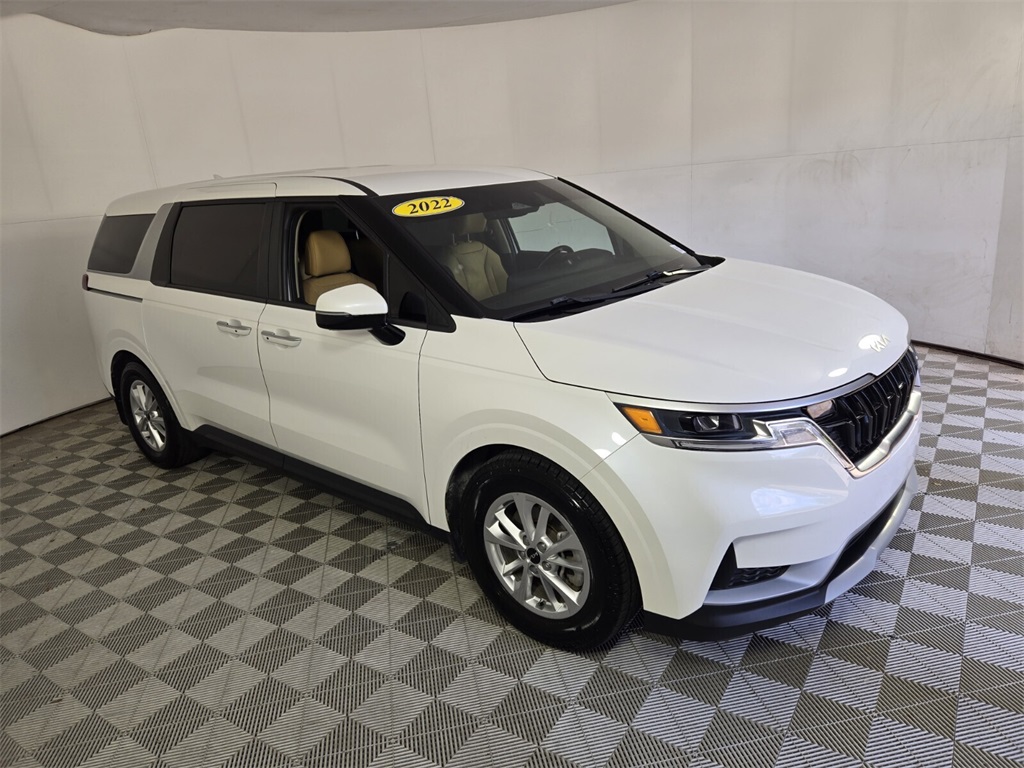 used 2022 Kia Carnival car, priced at $22,588