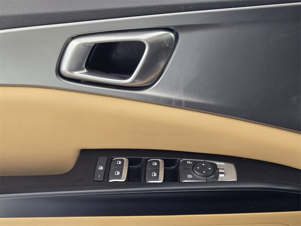 used 2022 Kia Carnival car, priced at $22,588