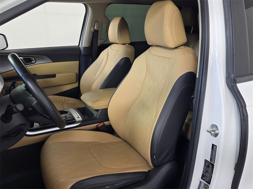 used 2022 Kia Carnival car, priced at $22,588