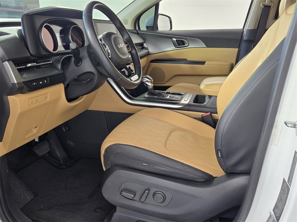 used 2022 Kia Carnival car, priced at $22,588