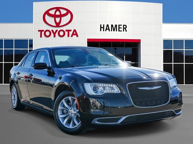 used 2021 Chrysler 300 car, priced at $21,592