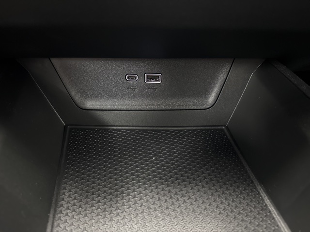 new 2026 Chevrolet Equinox car, priced at $33,840