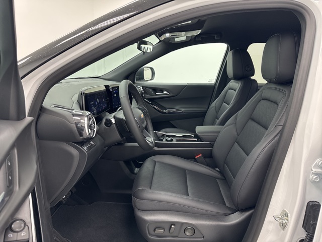 new 2026 Chevrolet Equinox car, priced at $33,840
