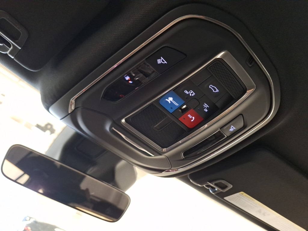 new 2025 Jeep Grand Cherokee car, priced at $45,245