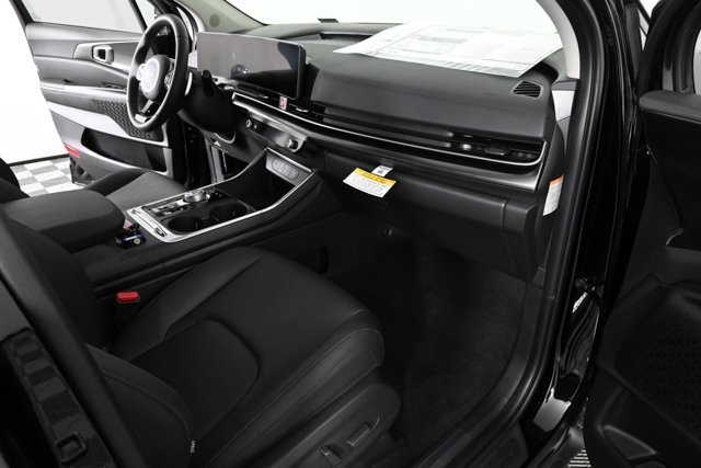 new 2025 Kia Carnival Hybrid car, priced at $49,604