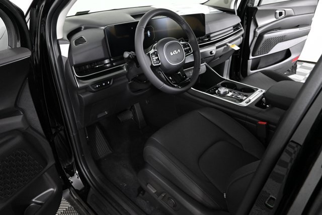 new 2025 Kia Carnival Hybrid car, priced at $49,604