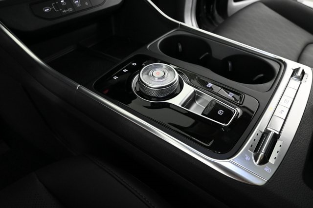 new 2025 Kia Carnival Hybrid car, priced at $49,604