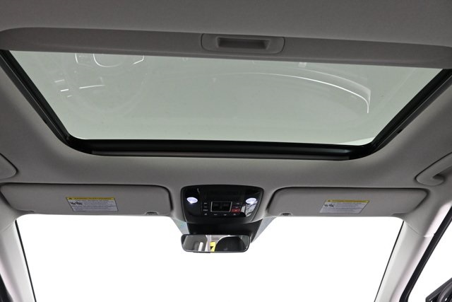 new 2025 Kia Carnival Hybrid car, priced at $49,604