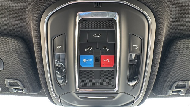new 2025 Jeep Grand Cherokee car, priced at $45,025