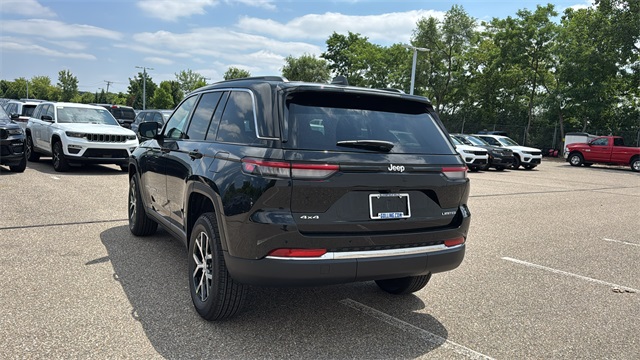 new 2025 Jeep Grand Cherokee car, priced at $45,025