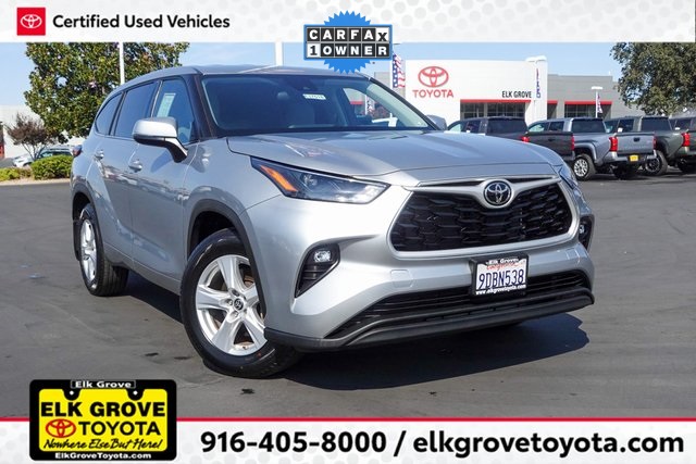 used 2022 Toyota Highlander car, priced at $32,844