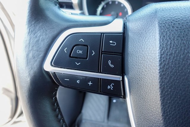 used 2022 Toyota Highlander car, priced at $32,844