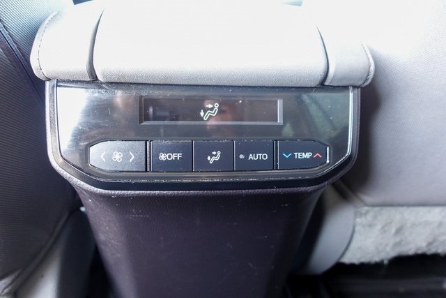 used 2022 Toyota Highlander car, priced at $32,844