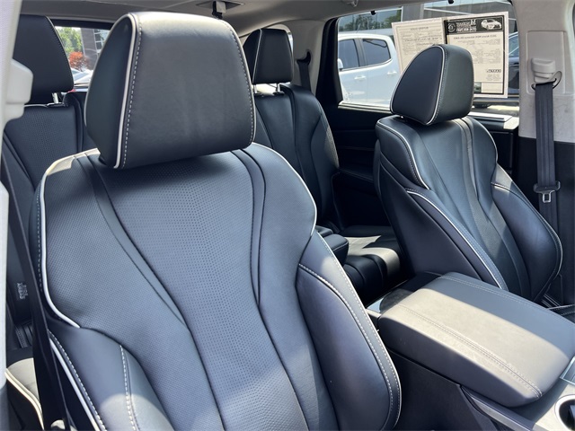 used 2023 Acura MDX car, priced at $48,240