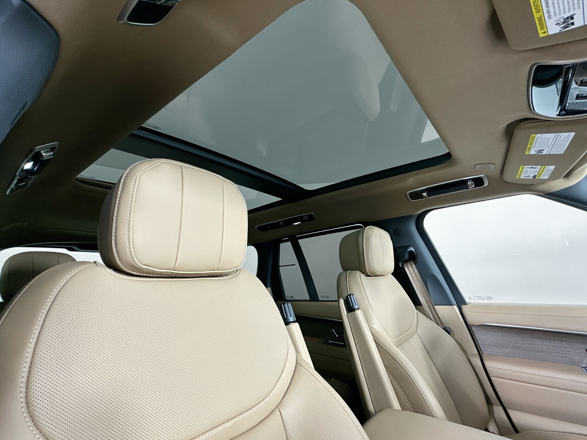 new 2025 Land Rover Range Rover car, priced at $147,600