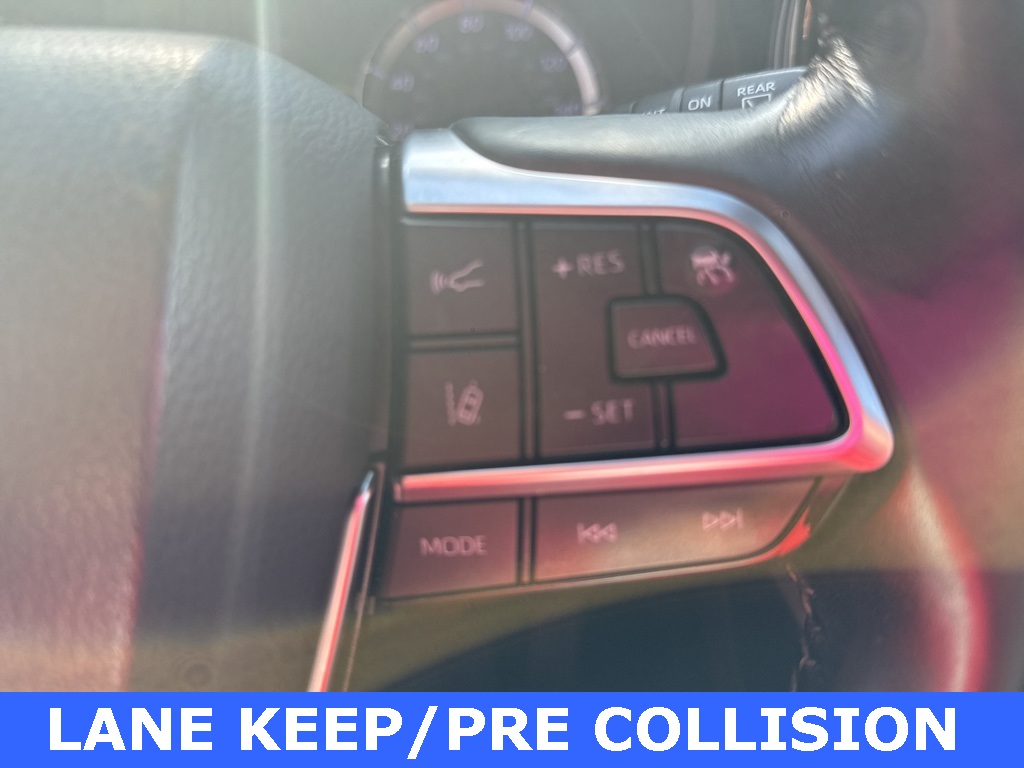 used 2020 Toyota Highlander car, priced at $24,900