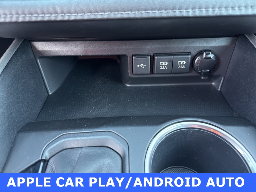 used 2020 Toyota Highlander car, priced at $24,900