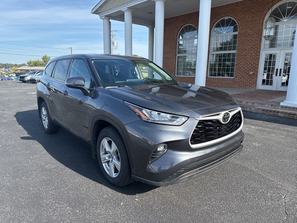 used 2020 Toyota Highlander car, priced at $24,900